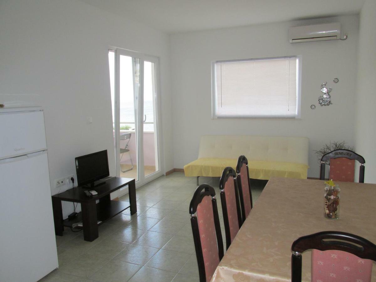 Sunny Apartman Pajdek Sevid Ngoại thất bức ảnh